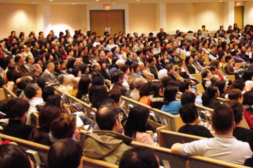 大温哥华培灵会开幕 资深中国传道人边云波主讲