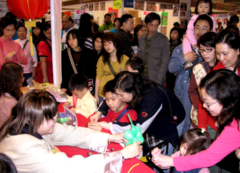 「環球」把握良機購物節傳福音 豐富攤位接觸近萬入場者