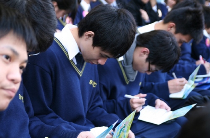 葛佈青年福音盛會爆場 數千學生作永生抉擇