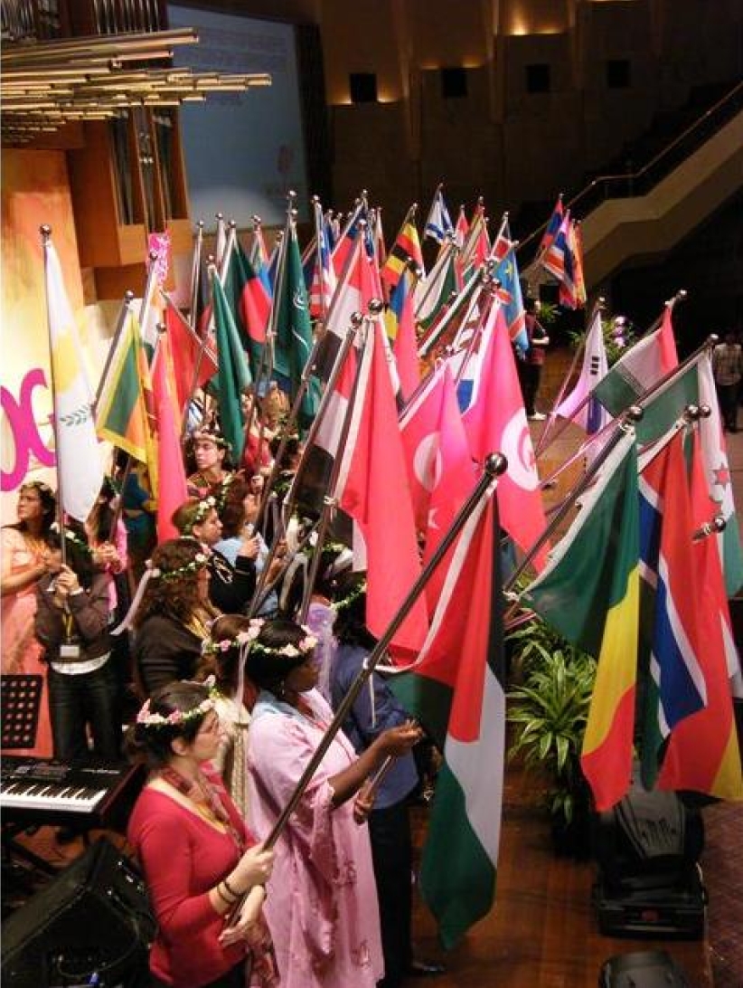 港姊妹赴全球姊妹大會 福音自由度大對比