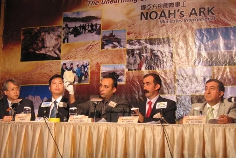 巨型木化石驚世出土 疑是挪亞方舟