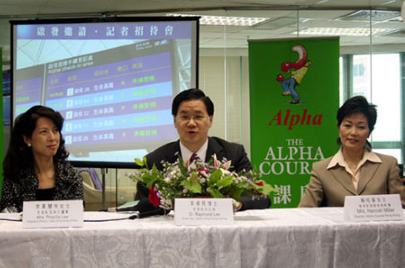 啟發記者招待會邀請李卓民夫婦分享見證