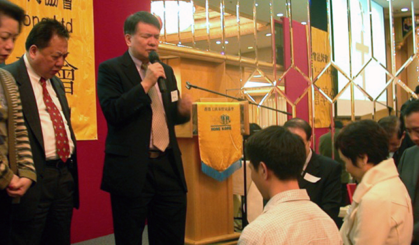 「保險教父」楊梵城見證：事業家庭創奇跡，皆是神恩典和能力！