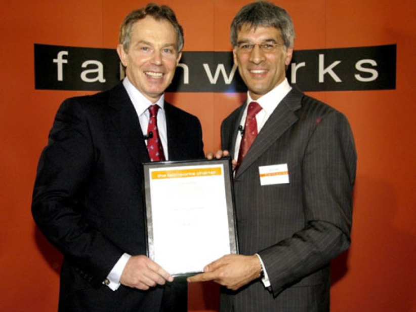 布萊爾發表演說 信仰與社會的關係