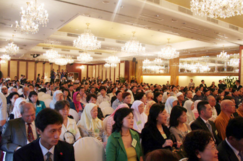 香港宗教界举杯祝贺国庆成立五十七周年