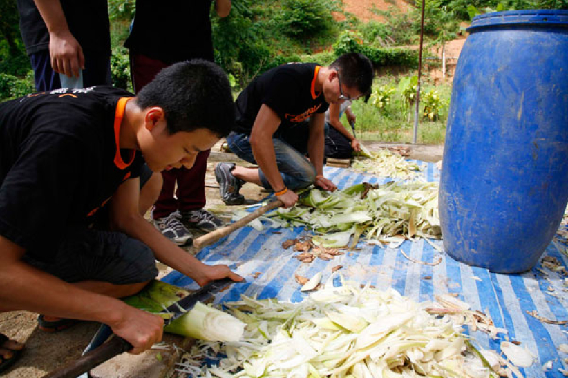 79位青年隨世展會赴東南亞體驗貧童生活