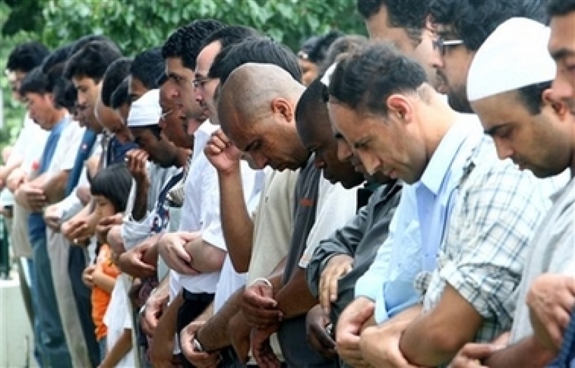 阿富汗总统：绑架外国人质做法可耻 有违伊斯兰教义