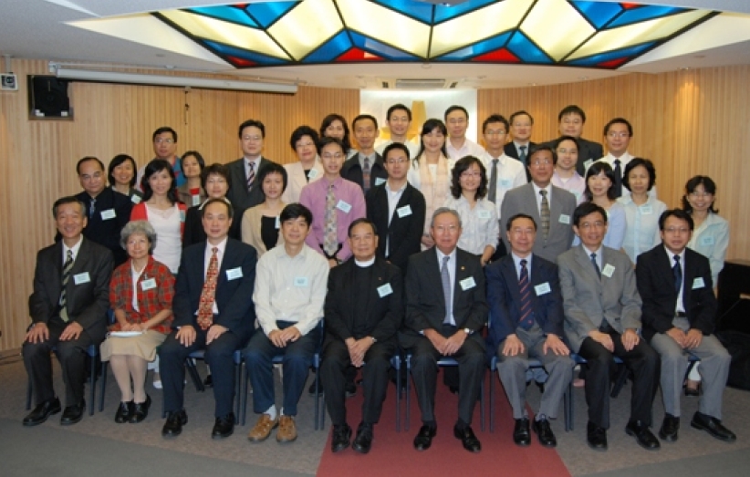 12名神學生獲YMCA贈助學金 喜盈於色