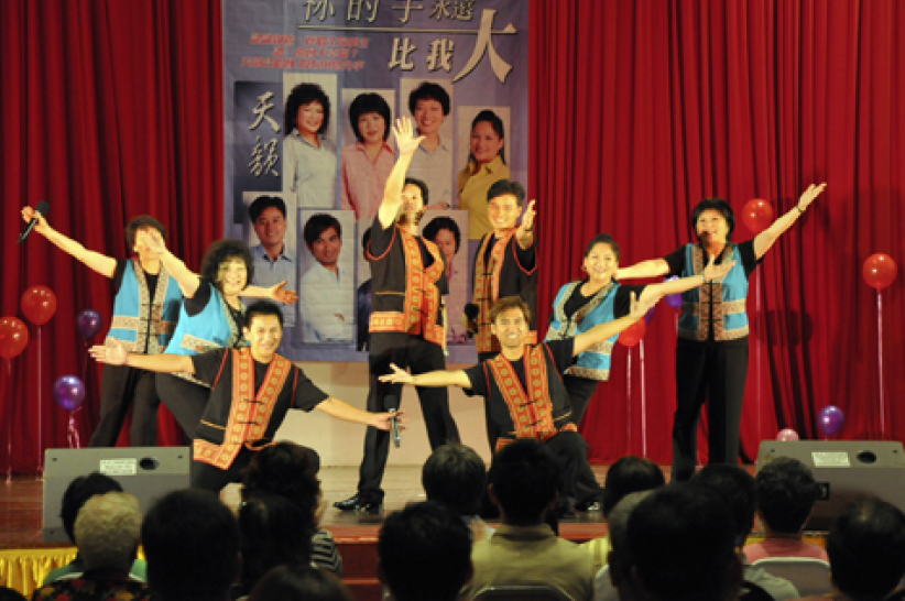 天韵东马行十天12场聚会 感动逾万人