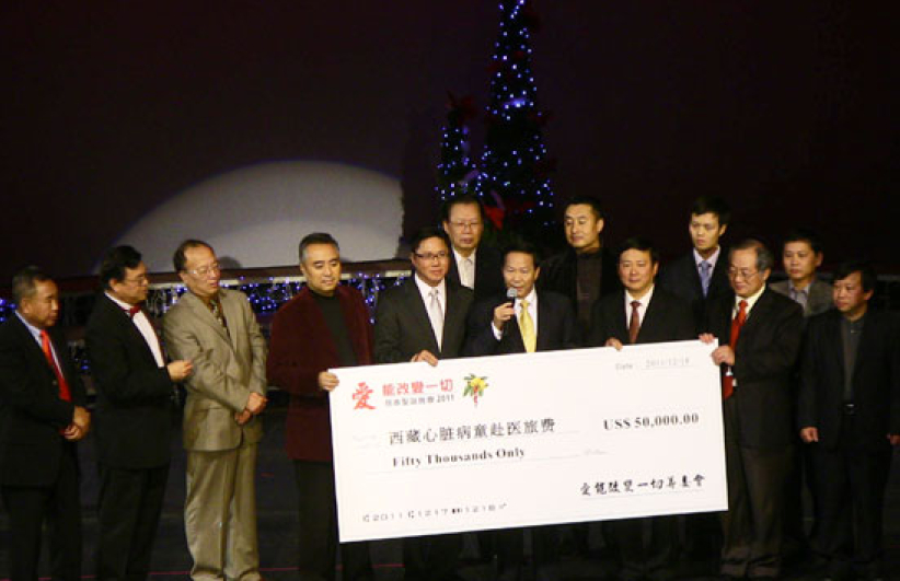 北美多場聖誕慈善晚會 分享基督愛改變一切 