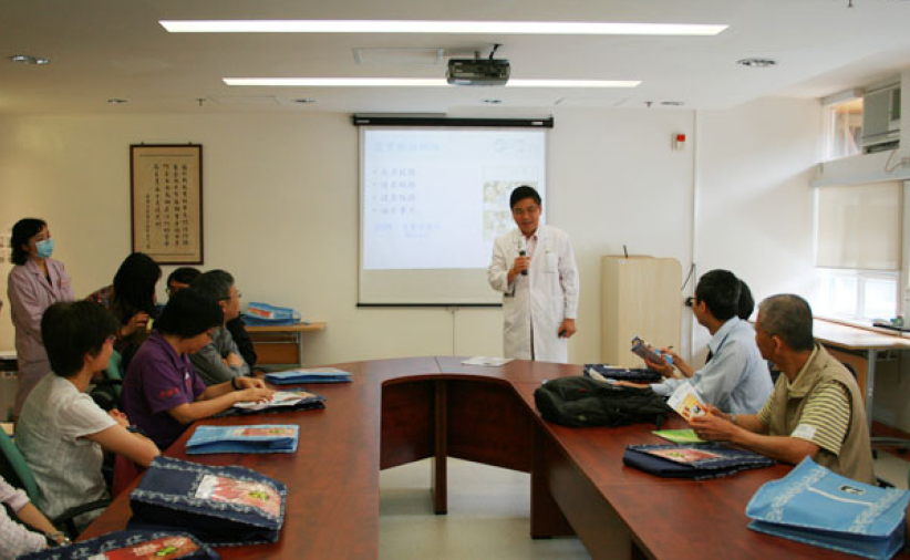 靈實向教牧介紹事工 望與教會協作服侍社區