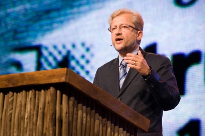 余達心牧師任洛桑講員 警示無神論漸成新宗教