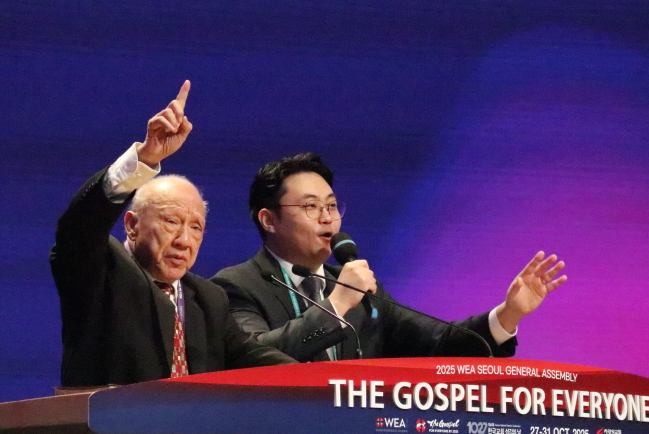 唐崇榮牧師在WEA大會疾呼 呼籲牧者悔改作聖潔器皿