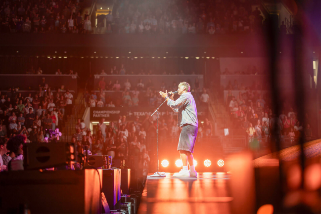 評論員：為什麼福音音樂突然在美國年輕人中爆紅?