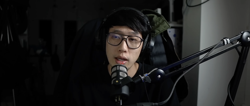 台湾基隆教会传道人庄迺民正在就儿童主日学事工发表观点