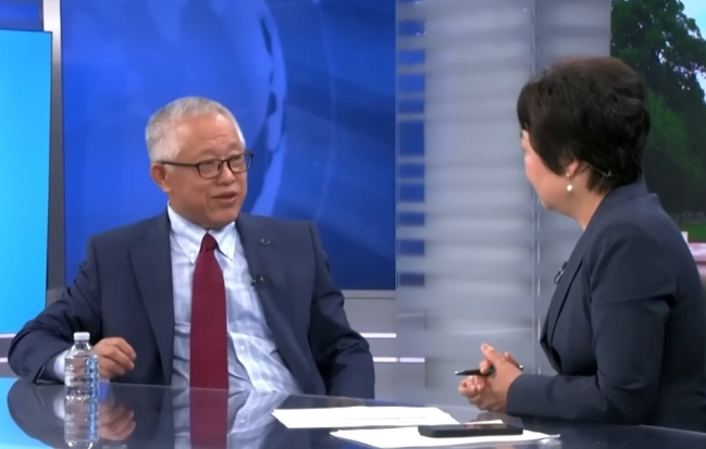 历经近十个月羁押 金明日牧师接受访问还原获释抵美经过