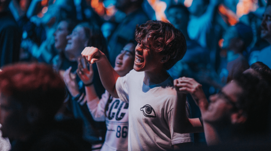 young worshipper