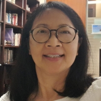 Dr. Esther C.M. Yau 丘靜美