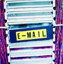 Google 免費電郵Gmail容量升至2GB 又一次打破電郵市場的沉寂