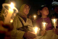 印尼舉行燭光集會抗議恐怖爆炸案