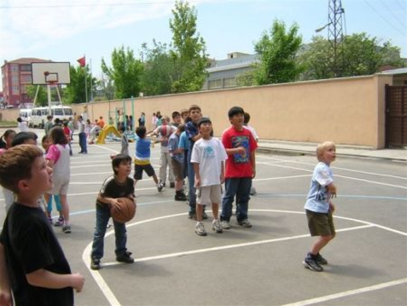 中學教師蒙召遠赴中東‧為要重燃神的燈臺