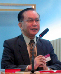 盧家駇牧師：針對基督徒與神的關係的問題，把他們帶回到神的面前。