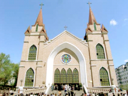 神州情月禱會為中國東北地區禱告