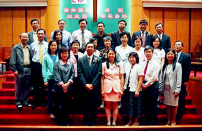 OMF首位亞裔國際總主任正式接任