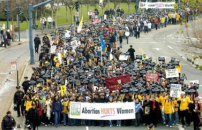 美國各地掀起維護生命浪潮 過萬反墮胎人士遊行