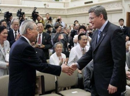 加拿大總理就人頭稅問題向華人正式道歉