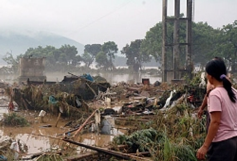 聯會幫助韶關颱風後重建工作