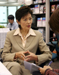 啟發課程邀請全港巿民食飯