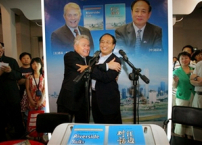 包樂與趙啟正再為剛出版新書進行「友好對話」