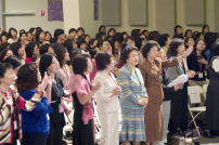 千名姊妹向神呼求 燃亮生命為神國奔跑