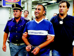 劫機者企圖逃避兵役要向教宗說話