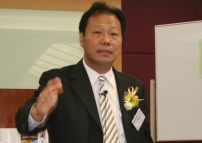 梁家麟院長與預備獻身者分享「神的旨意」和「信心之路」