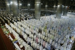 基督徒呼籲為齋戒月中的穆斯林禱告