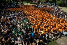 千人拼十架 基督被高舉