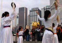 聖誕新年「街音」馬拉松 福音傳同胞