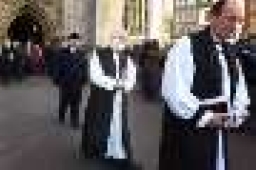 三分之二英人自稱「無信仰」英國教被指失代表性