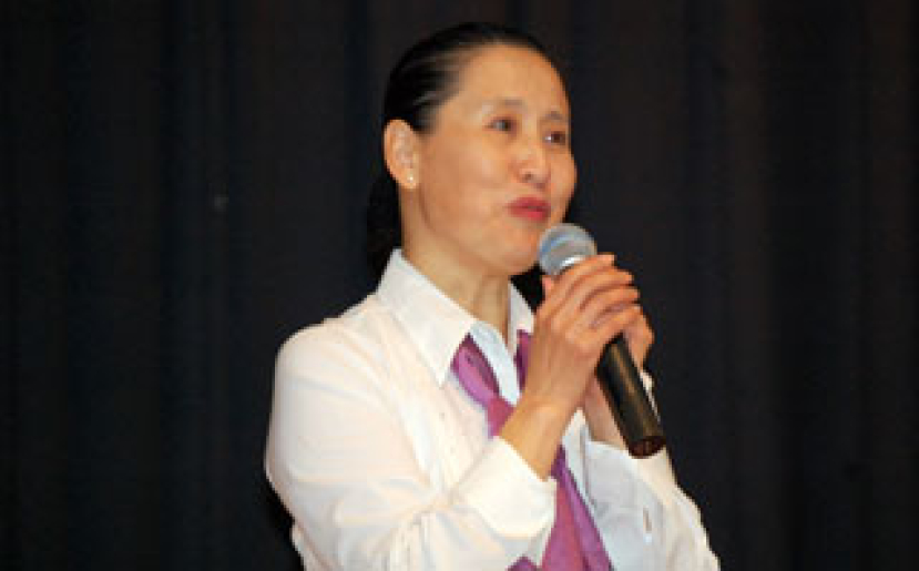 歌唱家遠征華府獻唱 數百人慕名聽福音