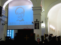 畢生貢獻基層 潘仁智安息禮二百多人出席