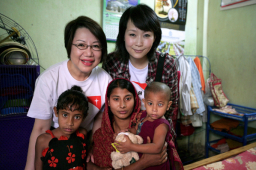 葉童車淑梅首訪孟加拉 感嘆飢餓問題嚴重　