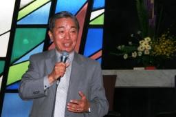 蔡醫分享「少年怕醜仔」銳變經歷 激發青年發現自我