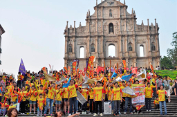 澳門首屆基督教花車巡遊散發正能量