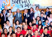 服侍青年人為一生目標 蔡醫獻出「愛」與「誠」