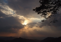 《荒漠甘泉》5月25日