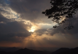 《荒漠甘泉》5月25日