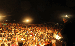 唐崇榮牧師為主嘔心瀝血 服事腳步不停歇