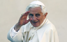 名譽教宗本篤病危 被指「時日不多」